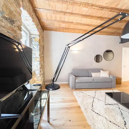 San Nicolo 14 Tirabora Short Rent Trieste