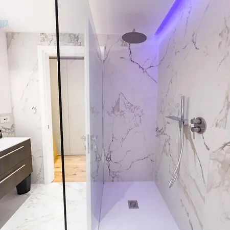 San Nicolo 14 Tirabora Short Rent * Trieste