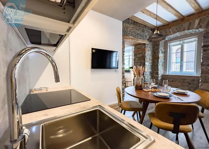 San Nicolo 14 Tirabora Short Rent Terst