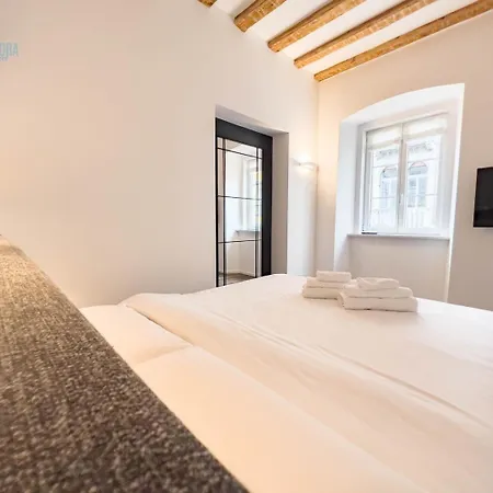 San Nicolo 14 Tirabora Short Rent 公寓