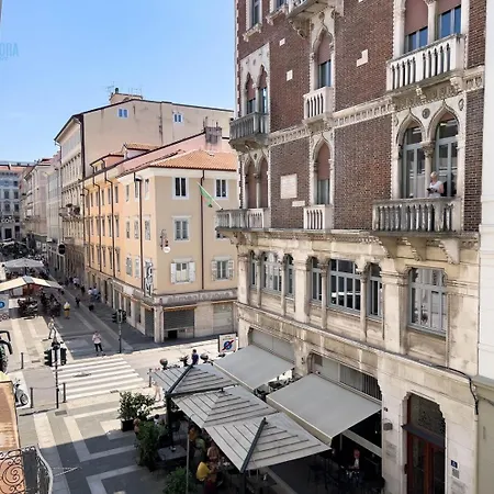 شقة San Nicolo 14 Tirabora Short Rent *