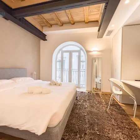 公寓 San Nicolo 14 Tirabora Short Rent 的里雅斯特