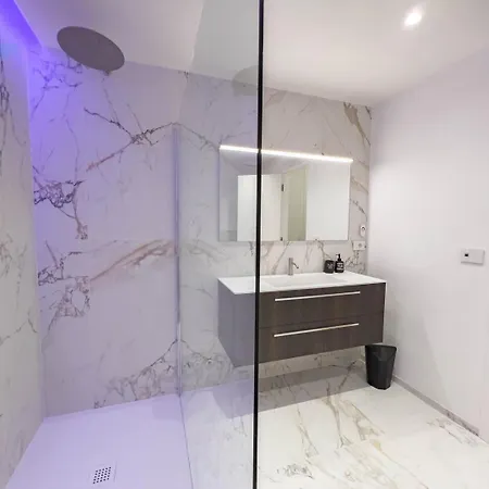 San Nicolo 14 Tirabora Short Rent شقة *